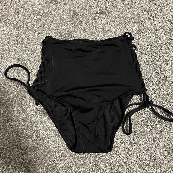Victoria’s Secret High Rise Black Bikini Bottoms - Picture 1 of 4